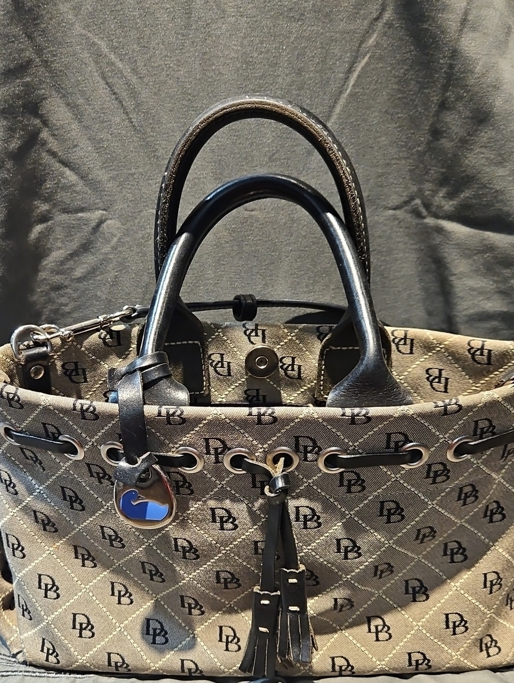Dooney & BOURKE Designer-Inspired GRAY BLA Patterned Tote Bag with Tassel Accent